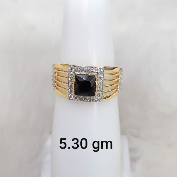 Black stone solitaire gent's ring